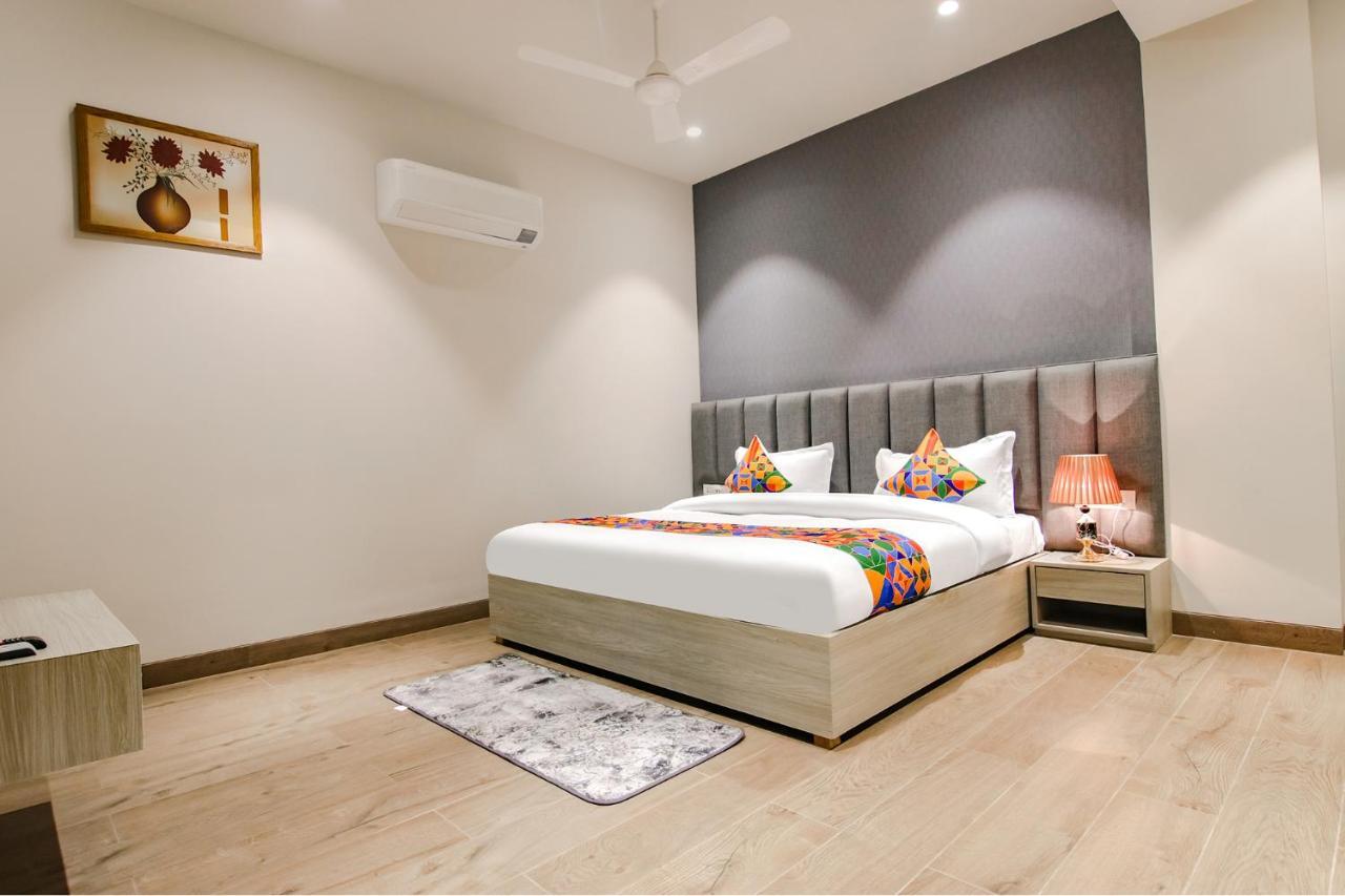 Fabhotel Prime K9 Grand ลูดิฮานา ภายนอก รูปภาพ