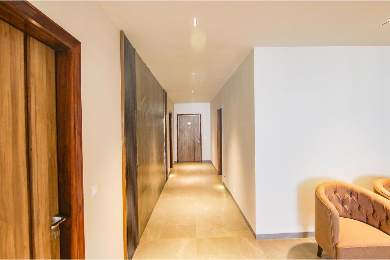 Fabhotel Prime K9 Grand ลูดิฮานา ภายนอก รูปภาพ